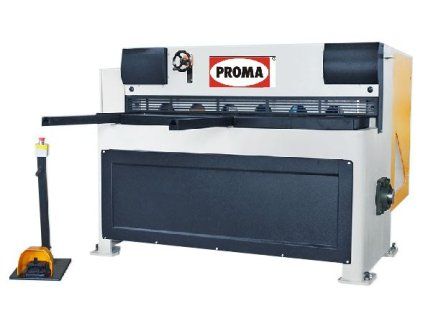 PRGM-1360 x 3 mm Tabulové elektromechanické nůžky na plech